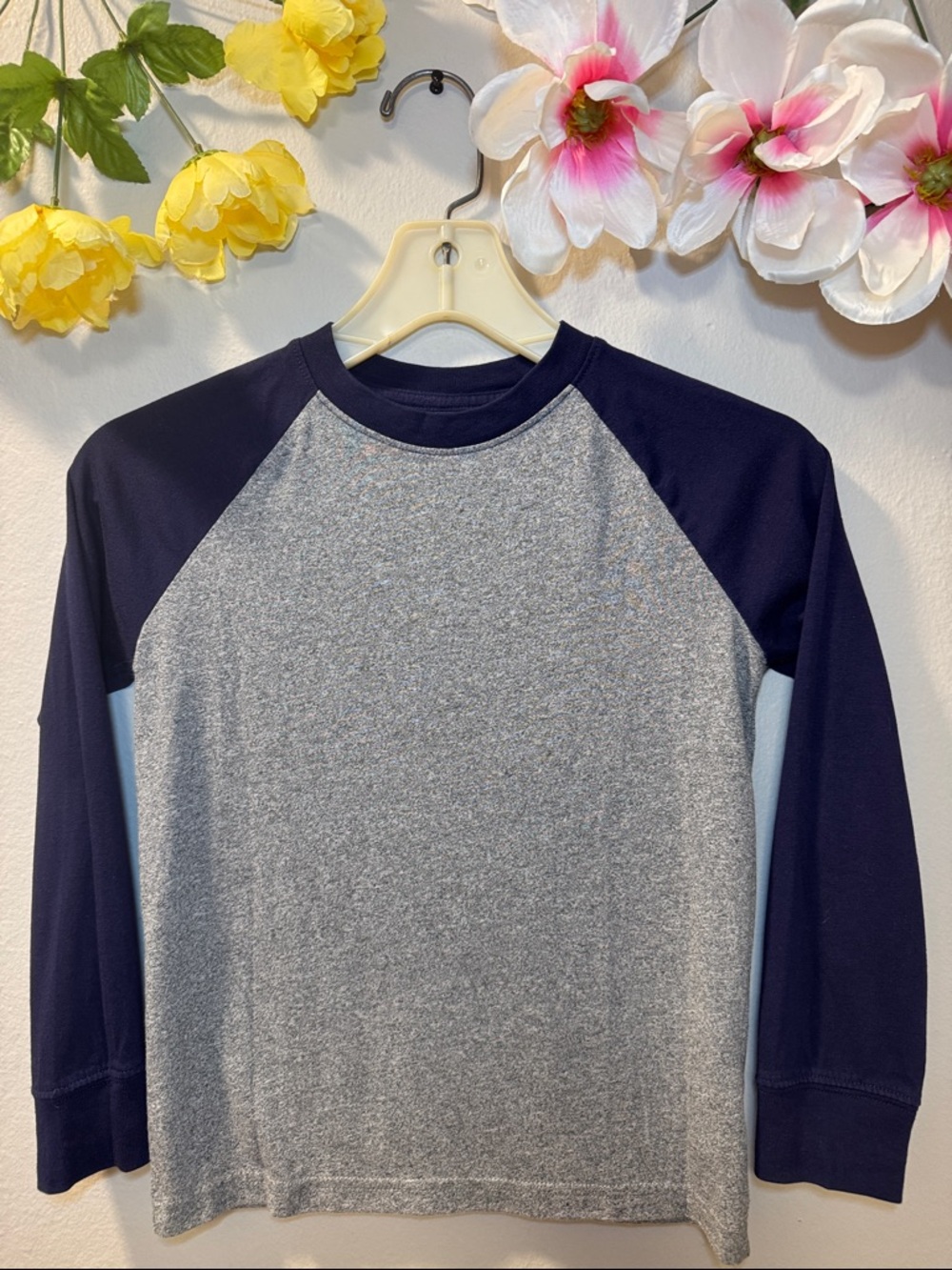 Cat & Jack Gray Body Long Sleeve Raglan Shirt with Navy Sleeves